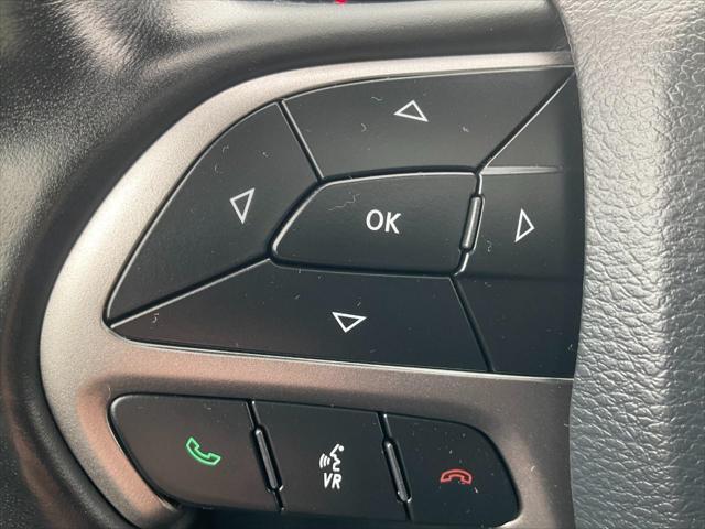 used 2020 Jeep Grand Cherokee car, priced at $31,176