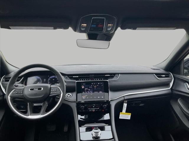 new 2025 Jeep Grand Cherokee car, priced at $44,910