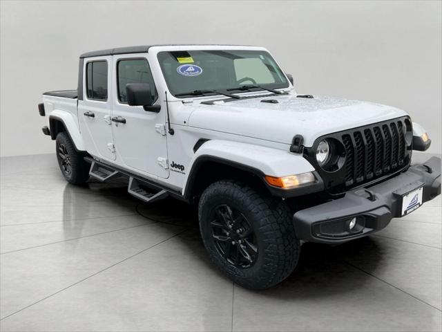 used 2022 Jeep Gladiator car, priced at $32,487