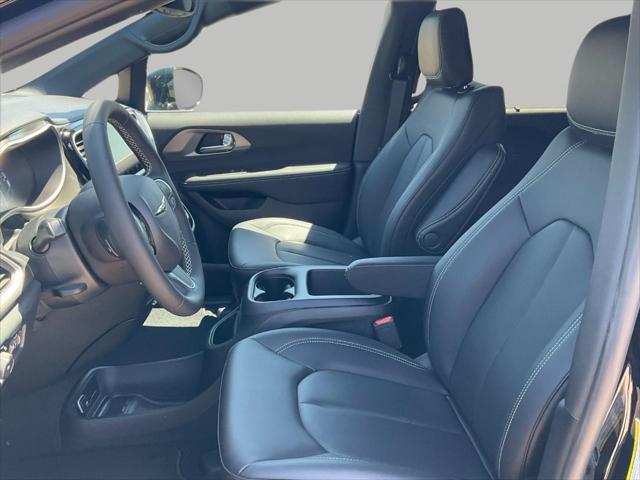 new 2025 Chrysler Pacifica car, priced at $42,690