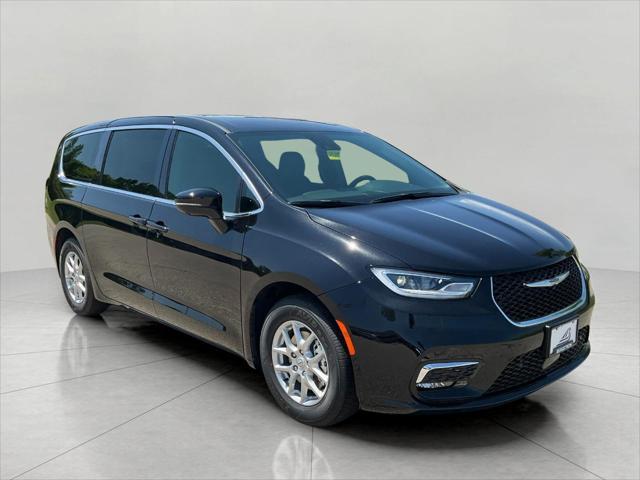 new 2025 Chrysler Pacifica car, priced at $42,690
