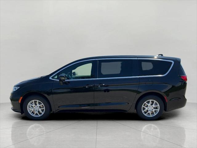 new 2025 Chrysler Pacifica car, priced at $42,690