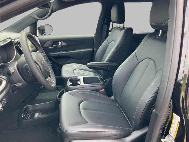 new 2025 Chrysler Pacifica car, priced at $42,690