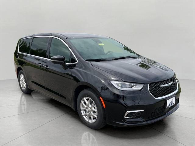 new 2025 Chrysler Pacifica car, priced at $42,690