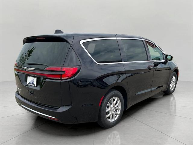 new 2025 Chrysler Pacifica car, priced at $42,690