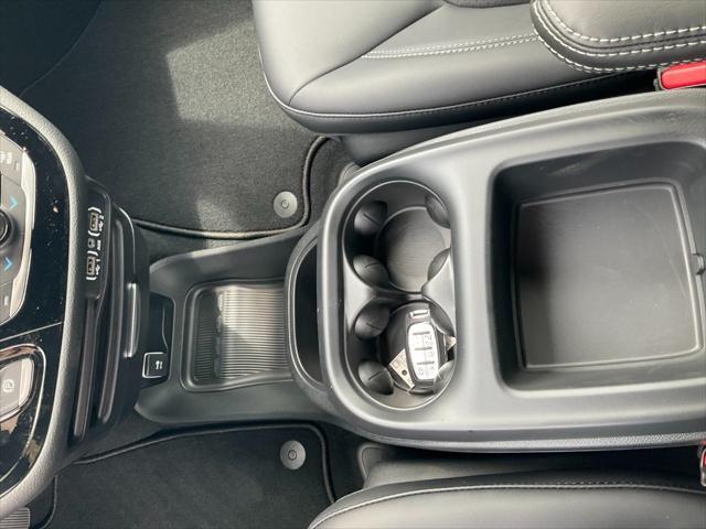 new 2025 Chrysler Pacifica car, priced at $42,690