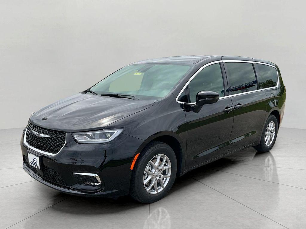 new 2025 Chrysler Pacifica car, priced at $39,225