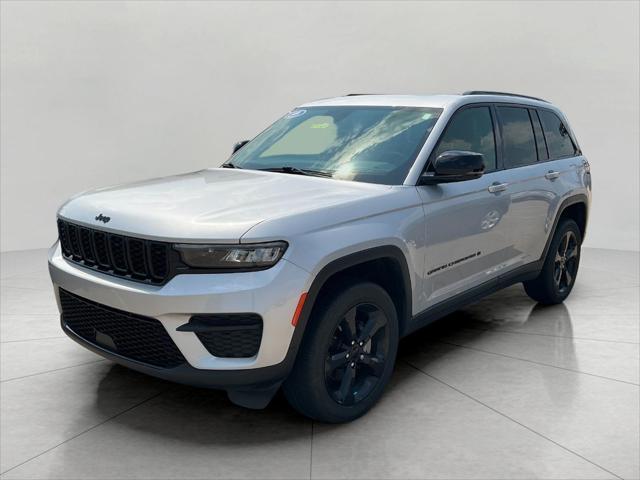 used 2023 Jeep Grand Cherokee car, priced at $35,158