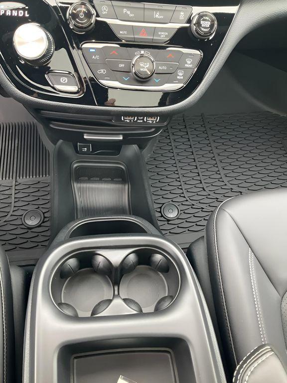 new 2025 Chrysler Pacifica car, priced at $42,763