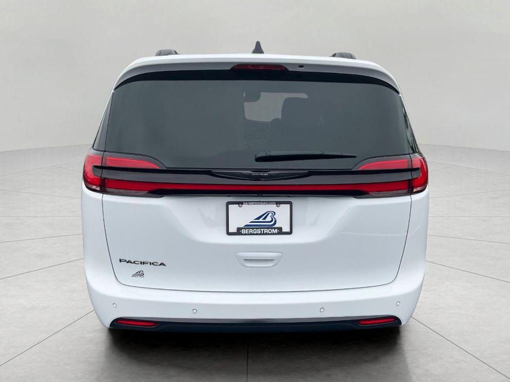 new 2025 Chrysler Pacifica car, priced at $42,763