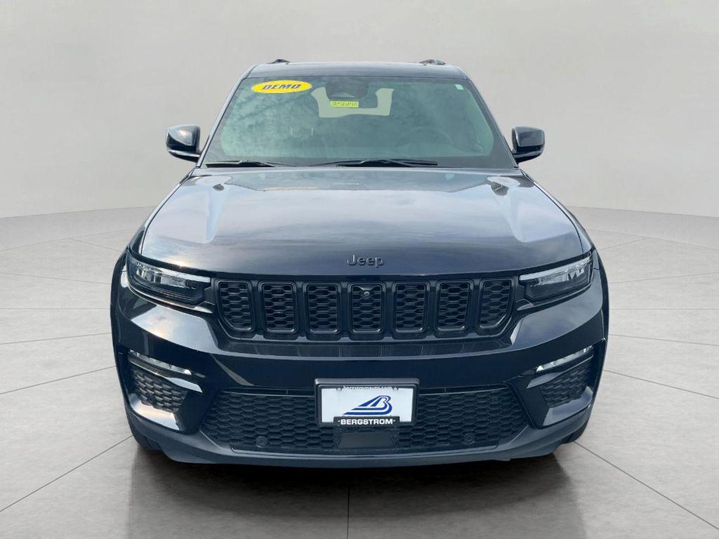 new 2025 Jeep Grand Cherokee car, priced at $48,745