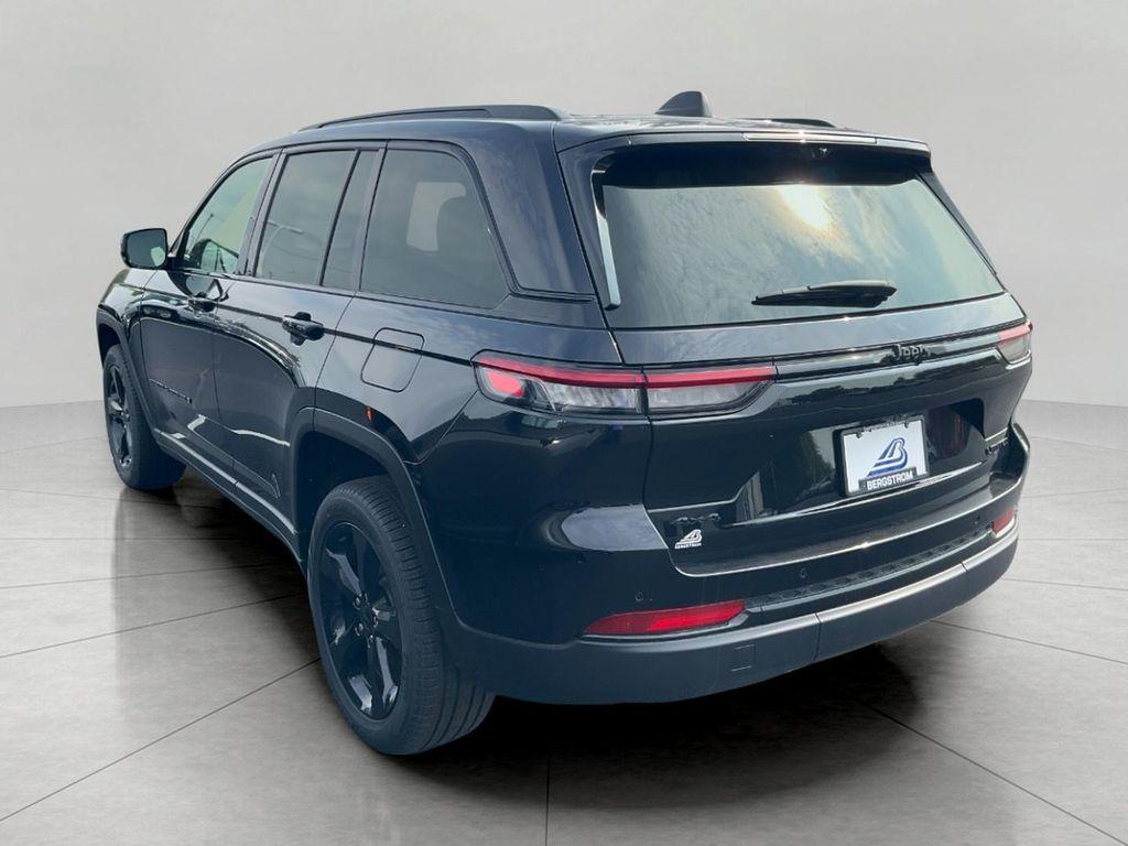 new 2025 Jeep Grand Cherokee car, priced at $48,745