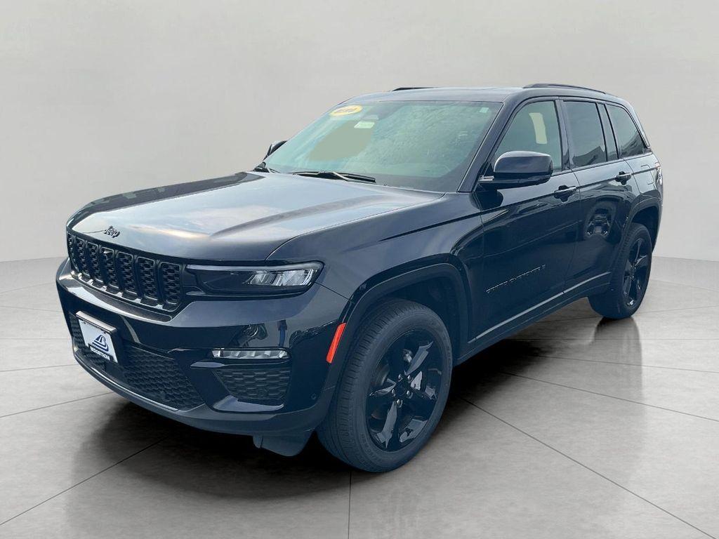 new 2025 Jeep Grand Cherokee car, priced at $48,745