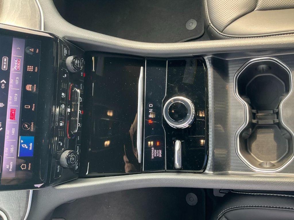 new 2025 Jeep Grand Cherokee car, priced at $48,745