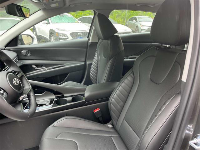 new 2025 Hyundai Elantra car, priced at $28,540
