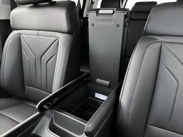new 2025 Hyundai Santa Fe car, priced at $41,934