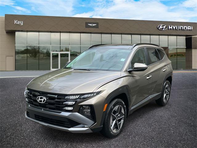 new 2025 Hyundai TUCSON Hybrid car, priced at $38,320