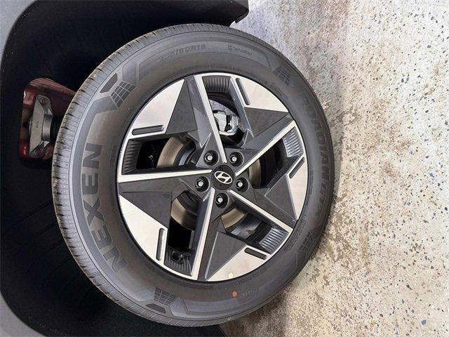 new 2025 Hyundai TUCSON Hybrid car, priced at $39,600