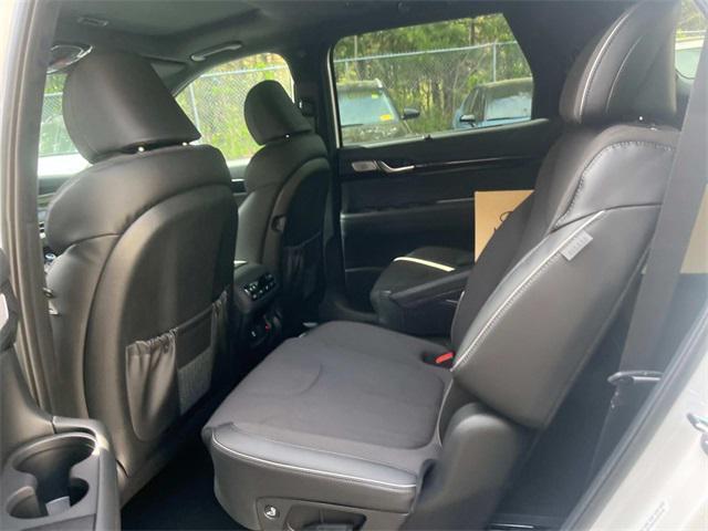 new 2025 Hyundai Palisade car, priced at $57,140