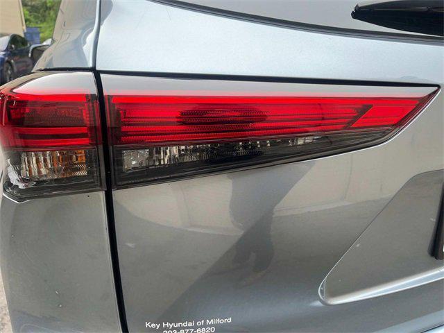 used 2022 Toyota Highlander car, priced at $29,291