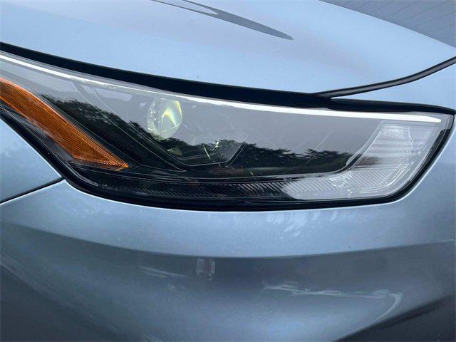 used 2022 Toyota Highlander car, priced at $29,291
