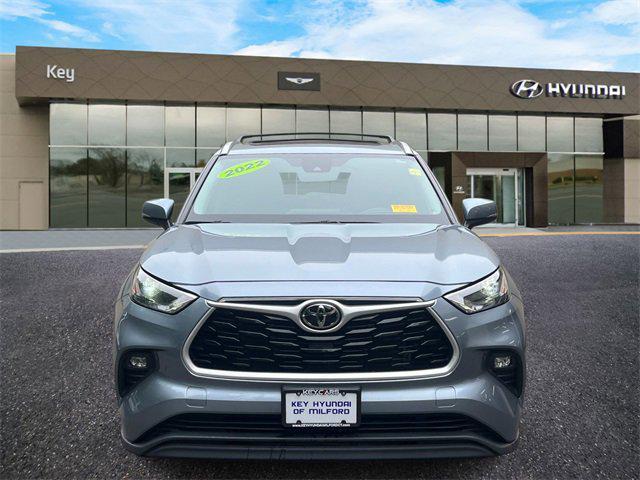 used 2022 Toyota Highlander car, priced at $29,291