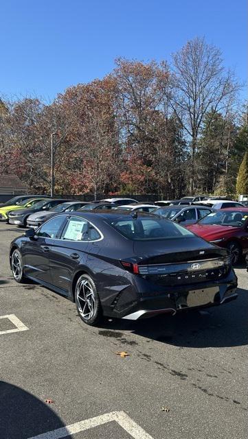 new 2024 Hyundai Sonata car, priced at $30,733