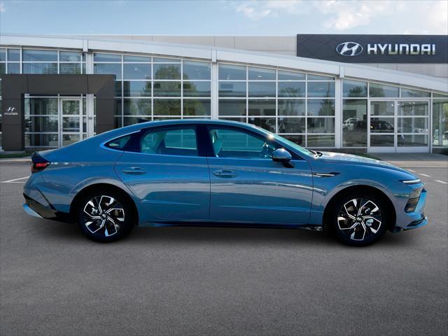 new 2025 Hyundai Sonata car, priced at $31,180