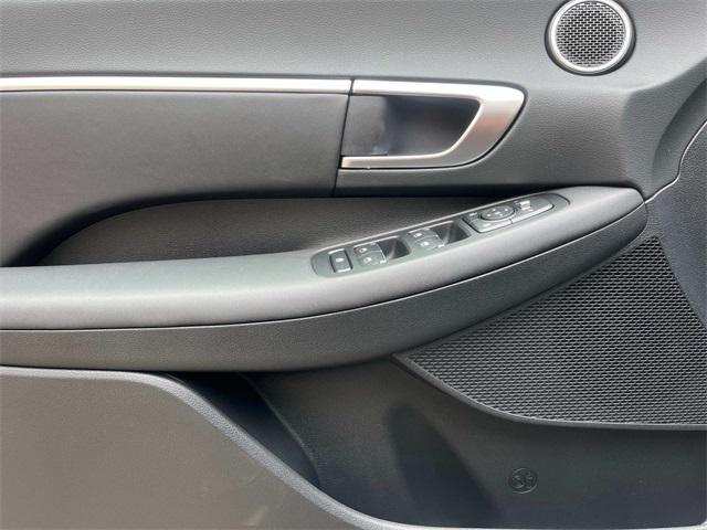new 2025 Hyundai Sonata car, priced at $31,180