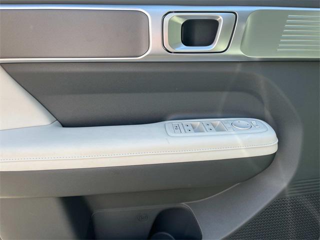 new 2025 Hyundai Santa Fe car, priced at $40,689