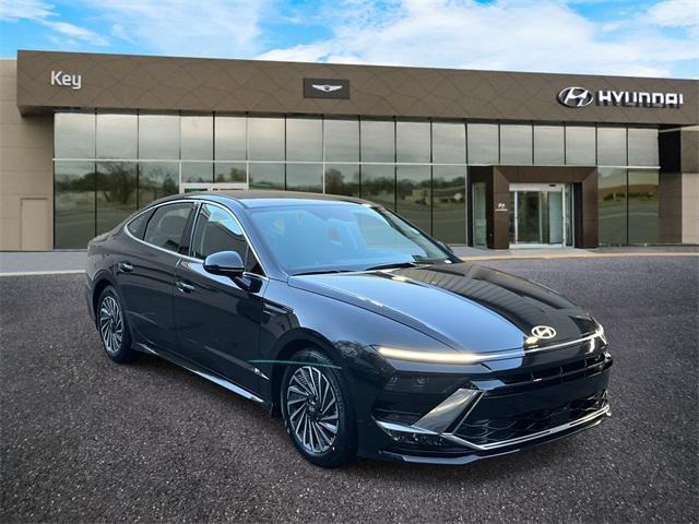 new 2025 Hyundai Sonata Hybrid car, priced at $33,010