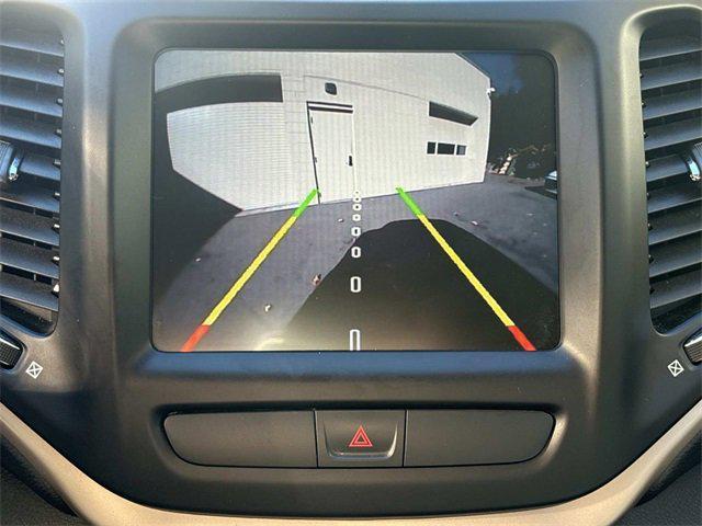 used 2015 Jeep Cherokee car, priced at $7,991