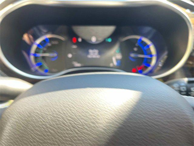used 2023 Chrysler Pacifica Hybrid car, priced at $30,991