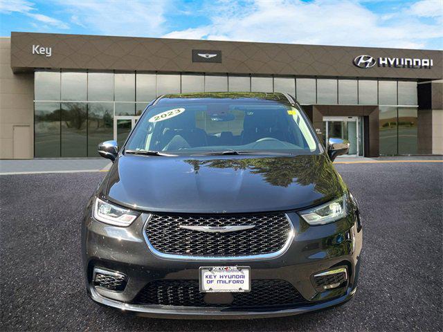 used 2023 Chrysler Pacifica Hybrid car, priced at $30,991