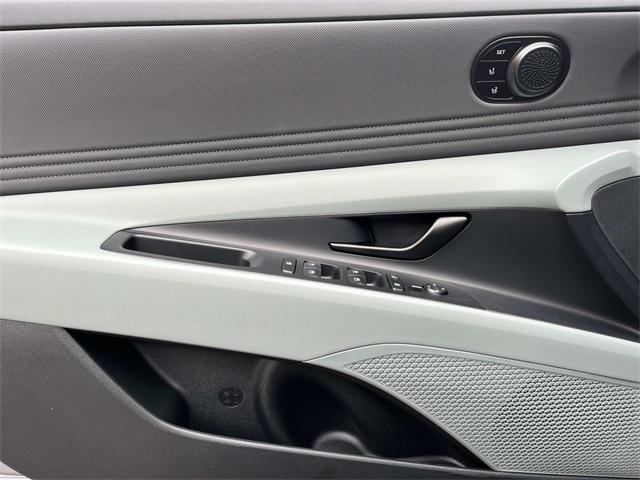 new 2025 Hyundai Elantra car, priced at $31,580