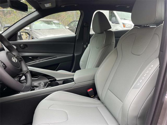 new 2025 Hyundai Elantra car, priced at $31,580