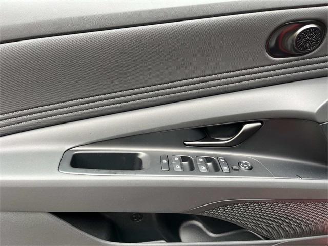 new 2025 Hyundai Elantra car, priced at $25,565