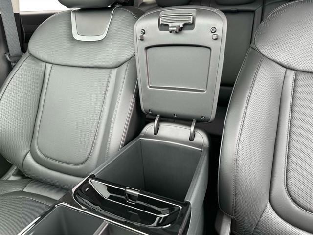 new 2025 Hyundai TUCSON Hybrid car, priced at $43,330
