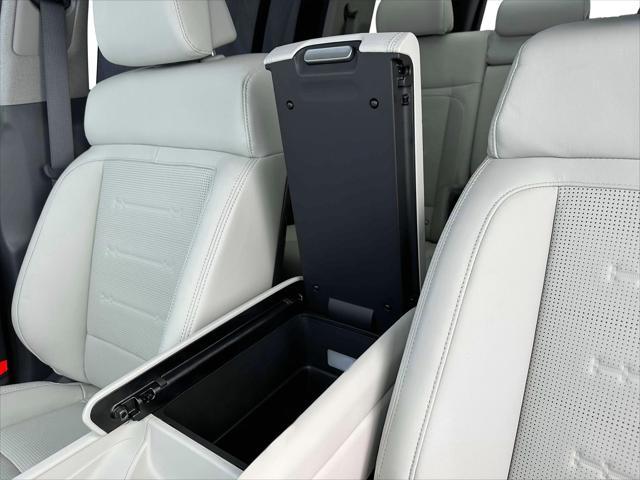 new 2025 Hyundai Santa Fe car, priced at $47,425