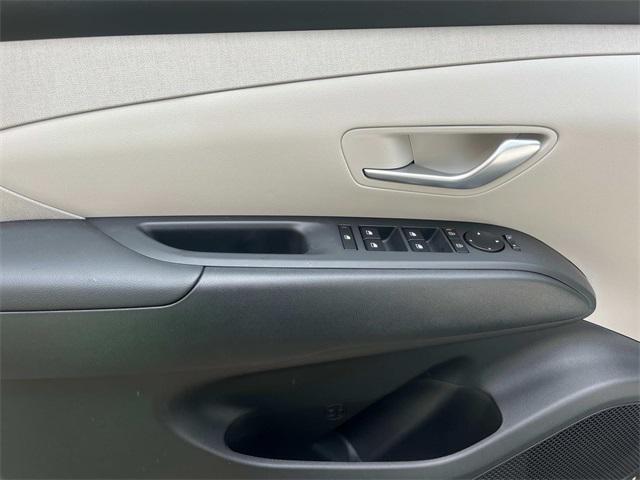 new 2025 Hyundai TUCSON Hybrid car, priced at $38,315