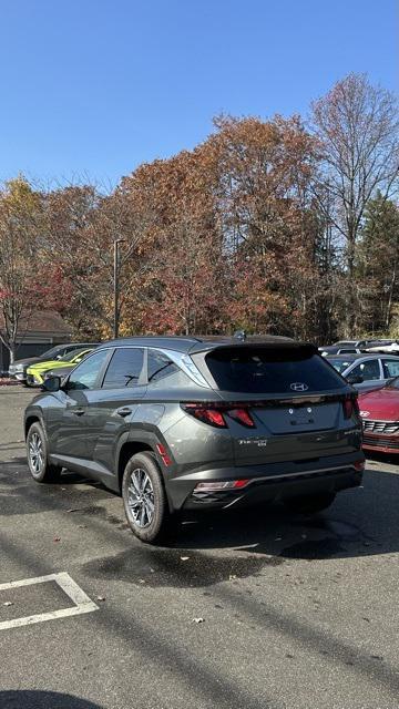 new 2024 Hyundai Tucson Hybrid car, priced at $32,617