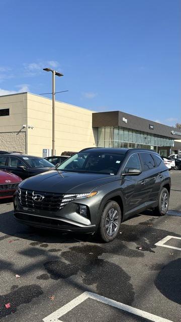 new 2024 Hyundai Tucson Hybrid car, priced at $32,617