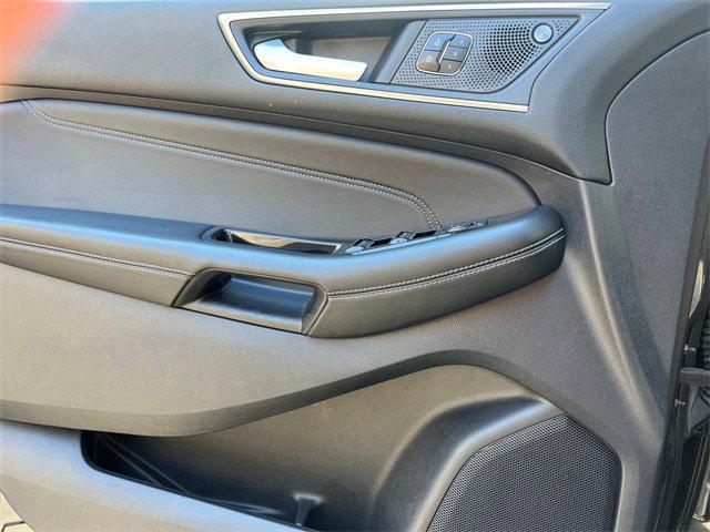 used 2020 Ford Edge car, priced at $13,991