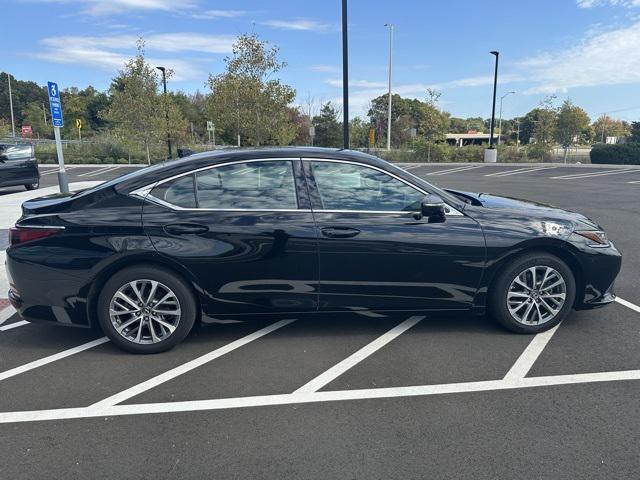 used 2022 Lexus ES 350 car, priced at $31,167