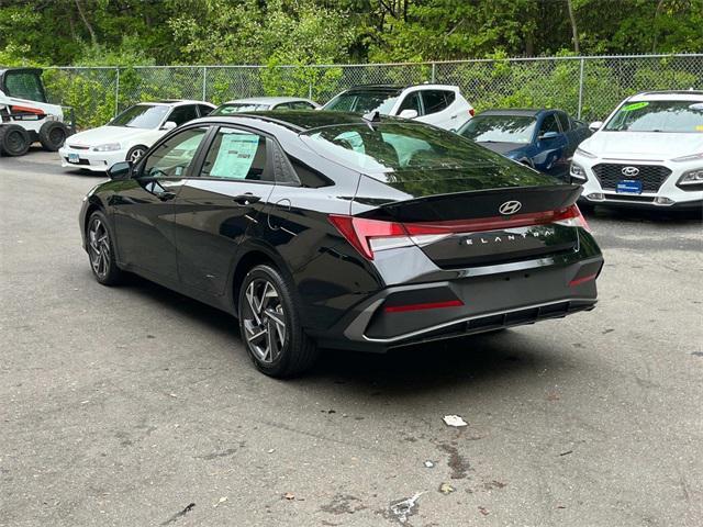 new 2025 Hyundai Elantra car, priced at $25,025