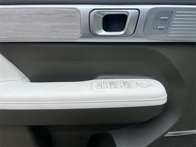 new 2025 Hyundai Santa Fe car, priced at $50,895
