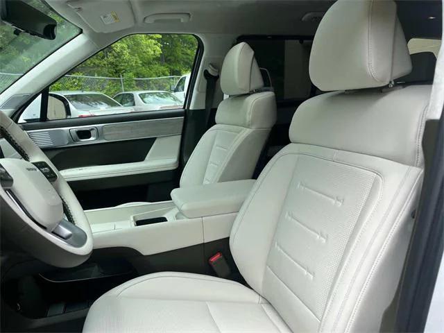 new 2025 Hyundai Santa Fe car, priced at $50,895
