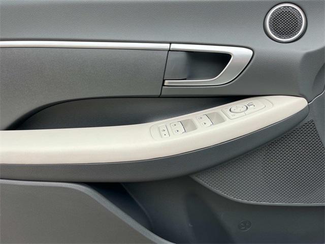 new 2025 Hyundai Sonata car, priced at $28,435