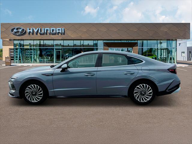 new 2025 Hyundai Sonata Hybrid car, priced at $33,010