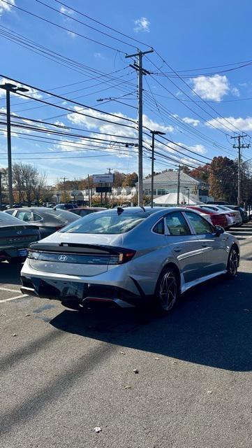 new 2024 Hyundai Sonata car, priced at $30,723